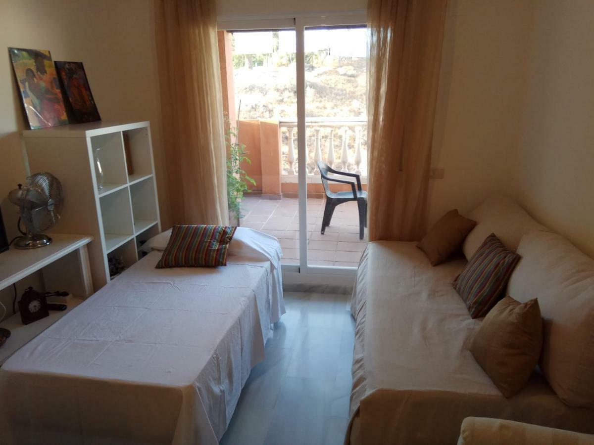 Precioso Atico En Torre De Benagalbon A 20 Metros Del Mar. Apartment Ngoại thất bức ảnh