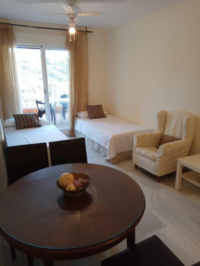 Precioso Atico En Torre De Benagalbon A 20 Metros Del Mar. Apartment Ngoại thất bức ảnh